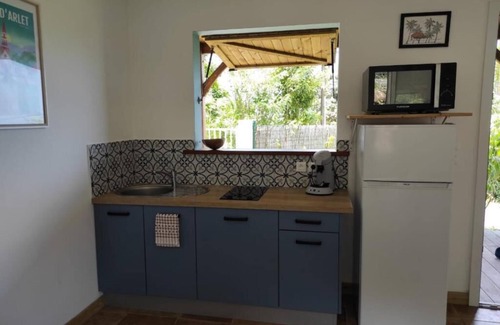 Trois-Ilets House | Bungalow Dans les Hauteurs des Anses D'arlet Belle vue mer et Proche des Plages