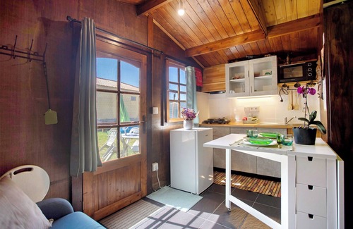Lourinha House | Bungalow 'Dinossauro' with Shared Garden and Wi-Fi