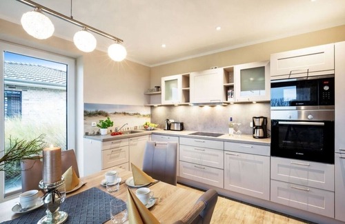 Klausdorf House | Bungalow for 7 guests with 117m² in Fehmarn OT Klausdorf (57929)