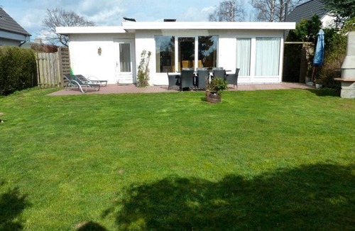 Lensterstrand House | Bungalow for 7 guests with 85m² in Lensterstrand (54802)