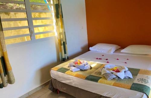 Marigot House | Bungalow idyllique à Vieux-Habitants avec vue sur la mer