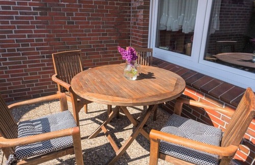 Norddeich House | Bungalow in a central, quiet location, 600m to the sandy beach and dyke