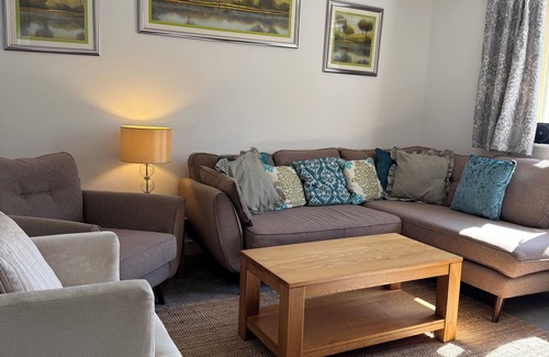 Lanner House | Bungalow in Heart of Cornwall
