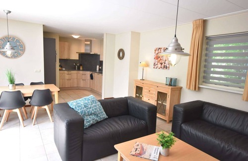 Sint Maartensvlotbrug House | Bungalow in North Holland near the Beach