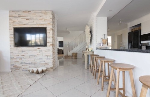 Cervantes House | Bungalow Luxury Beach House - Cervantes WA