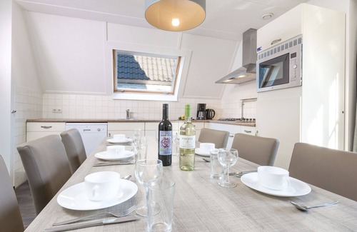 Municipality of Oosterhout House | Bungalow near Breda & De Biesbosch Park