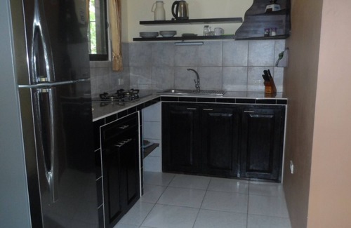 Sibuyan Island House | Bungalow on Sibuyan(Romblon) near Cresta de Gallo (without aircon)