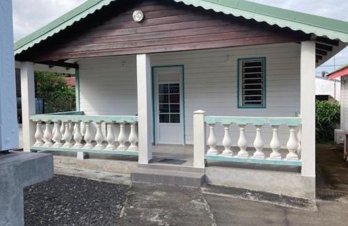 Capesterre-Belle-Eau Apartment | Bungalow ROUGE GITES PASSION