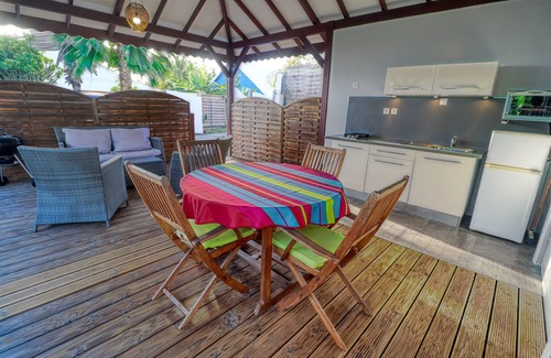 Sainte-Luce House | Bungalow with large terrace near the beach