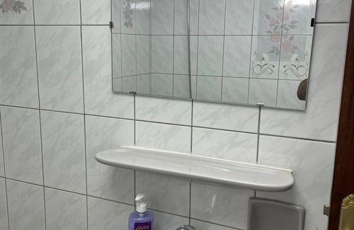 Old Dubai Bed & Breakfast | Bunk bed@Decent hostel in center of bur dubai
