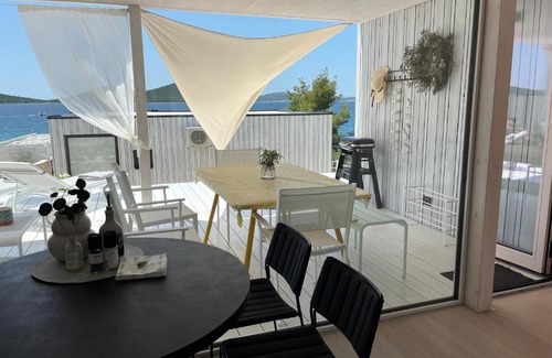 Drage House | BUQEZ ECO RESORT - Beach Villas 2 and 8 - Seaview, new wifi!