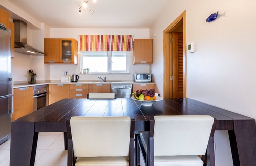 Burgau Apartment | Burgau Beach House - Spacious Mezzanine apartment
