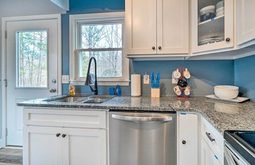 Burgaw House | Burgaw Getaway w/On-Site River Access!