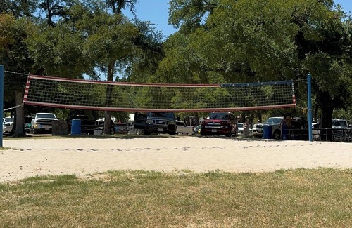 Fort Worth RV Rental | Burgers Lake Campsites