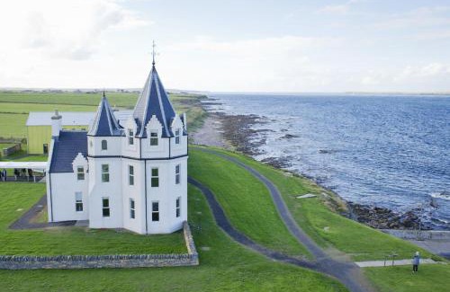 John O'Groats House | Burghead - 1 Bed Luxury Studio Apartment