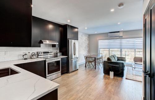 Little Burgundy Apartment | Burgundy Lofts - Marché Atwater