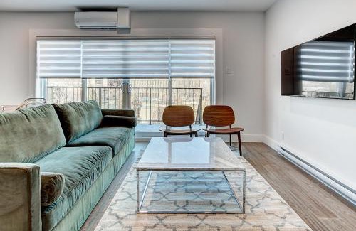 Little Burgundy Apartment | Burgundy Lofts - Marché Atwater