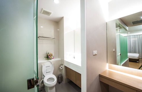 Tha Tum Hotel | Burgundy Residence