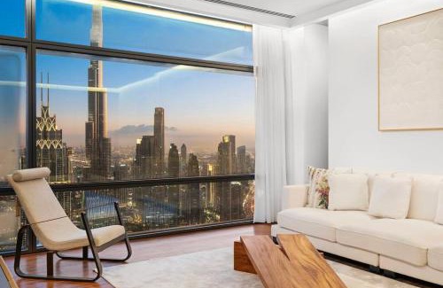 DIFC Apartment | Burj Khalifa & Downtown Views - 3BR Family Retreat Near Dubai Mall