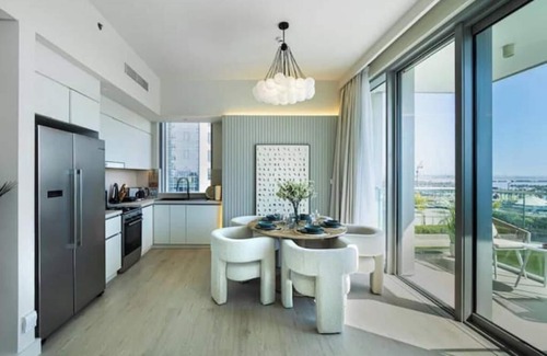 Dubai Apartment | Burj Khalifa view&Creek sea view