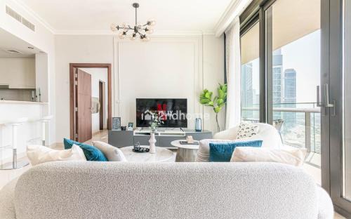 Downtown Dubai Apartment | Burj Vista Tower 2, Downtown - Upgarded 2 bedroom