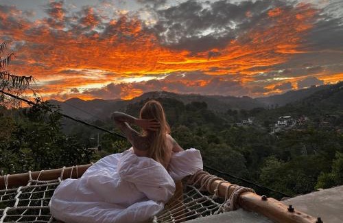 Ella Ski Chalet | Burning Mountain Chalet