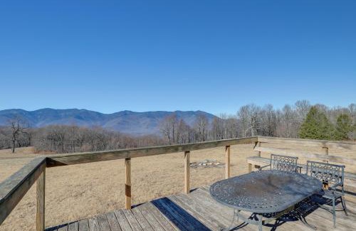 Burnsville House | Burnsville Cabin with Deck and Trails - Dog Friendly!