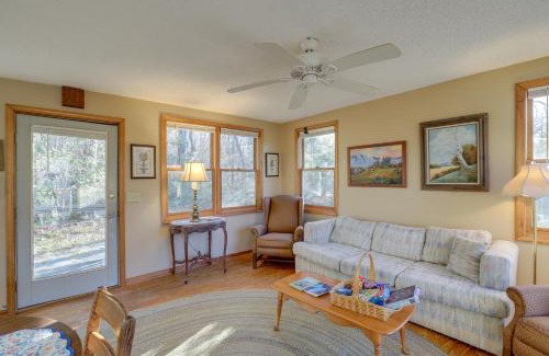 Burnsville House | Burnsville Cabin with Deck and Trails - Dog Friendly!