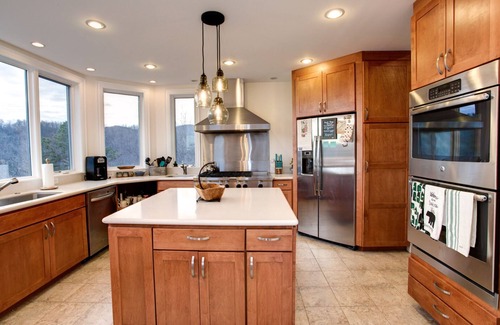 Black Mountain House | Burnt Ridge Retreat | Mountaintop Home | Fire Pit and 50 Mile Views