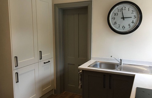 Burry Port Cottage | BURRY PORT - APRIL/MAY - 3 NIGHT STAYS AVAILABLE - STUNNING DOG FRIENDLY BEACHES