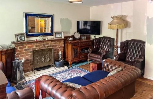 Reading House | Burwood Cottage