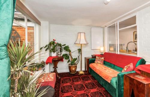 Reading House | Burwood Cottage