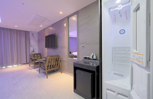 Busanjin Hotel | Busan Seomyeon YUNA Hotel Business