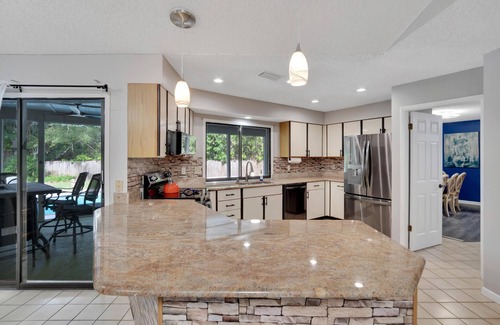 Temple Crest House | Busch Gardens Getaway: 3 King Beds, Pool, Hot Tub, Mini Golf & More!