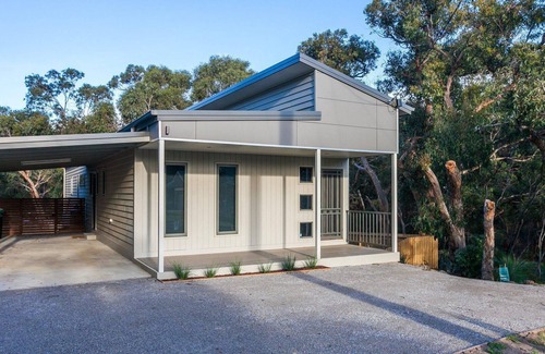 Anglesea House | Bush Surrounds On Weir