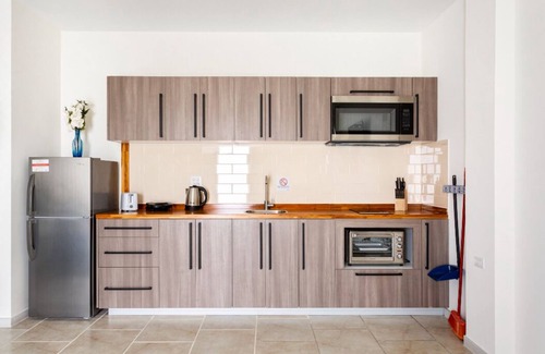 Oranjestad-West Apartment | Bushiri's Long Life Building-2BD/1BA APT-Sleeps 4