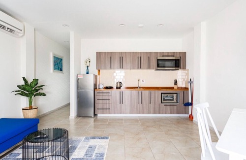 Oranjestad-West Apartment | Bushiri's Long Life Building-2BD/1BA APT-Sleeps 4