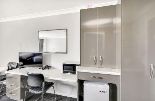 Marrangaroo Hotel | Bushman's Motor Inn