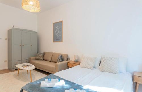 Ujlipotvaros Apartment | Business and Pleasure Apartment with Air Condition