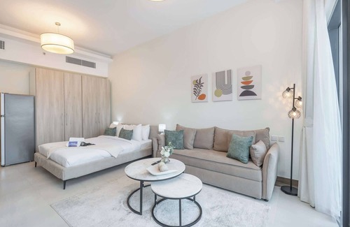 Business Bay Apartment | Business Bay for 2 people with Private Balcony!