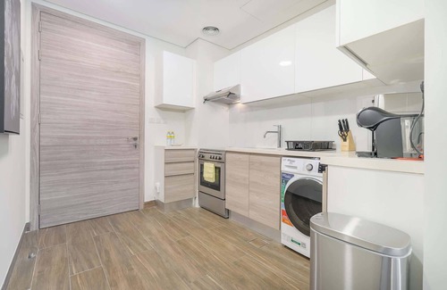 Business Bay Apartment | Business Bay for 2 people with Private Balcony!