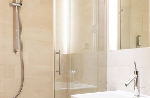 Heidelberg Apartment | Business Studio mit Voll Ausgestatteter Küche und Modernem Bad