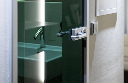 Heidelberg Apartment | Business Studio mit Voll Ausgestatteter Küche und Modernem Bad