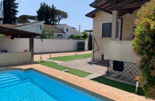 Zona XXX Castel Fusano Apartment | Bustini