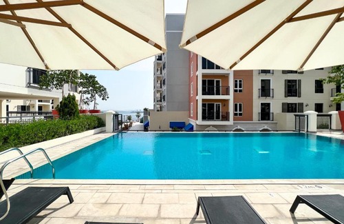 Dubai Apartment | Bustling Beach Hotspot - Stylish Interior - La Mer