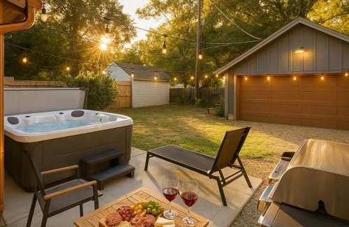Indianapolis House | Butler & Broad Ripple Hot Tub, Pet Friendly, Fireplace