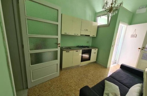 Novoli Apartment | "Buttons and zippers" suite with bedroom, living room, bathroom. garden with hydro tub