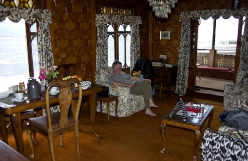 Brein Resort | Butts Clermount Houseboat