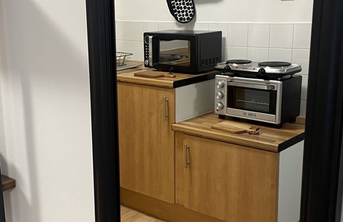 Huddersfield Apartment | Bv Homely Studio Fourteen At Deighton Huddersfield