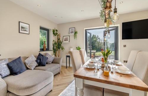 Goodwick House | Bwythyn Cudd